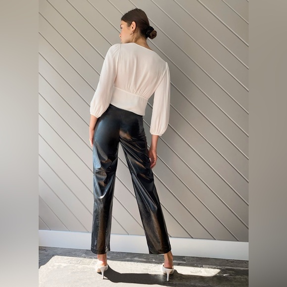 Aritzia Wilfred Romance Me Blouse Lace - Picture 2 of 6